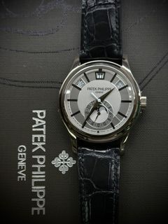 ‘10 Patek Philippe Complications 5205G-001 Annual Calendar Moon Phase WG Leather Strap