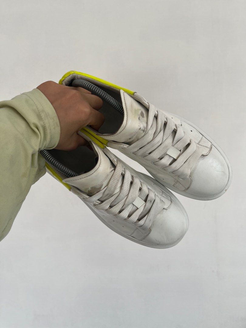 Alexander McQueen Fluorescent Yellow Fesyen Wanita Sepatu di Carousell