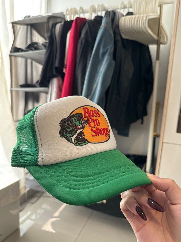Bass Pro Shop Green Cap, Men's Fashion, Watches & Accessories, Cap & Hats  on Carousell