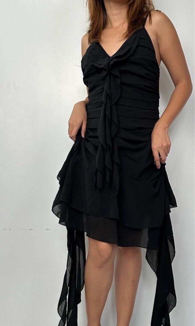 black ruched chiffon dress (Category: Dresses) located in Manila. Submitted by shopskittle_ (Listing ID 1288827559, Image 3). Description: best fits S-M condition: 10/10 no when worn, never used bought online for ₱1,200 from wear kahel RFS: change of mind .