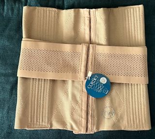 (Category: ) located in . Submitted by emiko_closet (Listing ID 1288749247, Image 1). Description: .