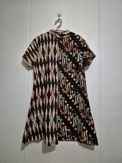 (Category: ) located in . Submitted by thrifted580 (Listing ID 1288842275, Image 1). Description: .