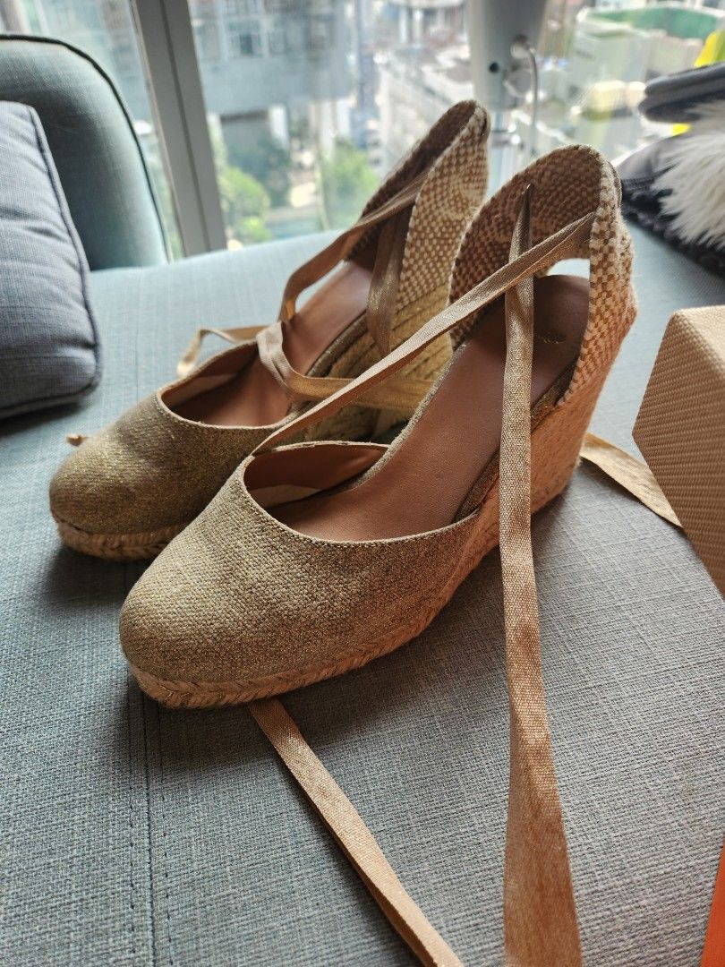 Castaner deals gold espadrilles
