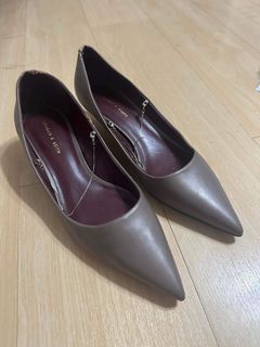 CHARLES & KEITH brown chain low pointed toe heels/shoes/stilettos/pumps