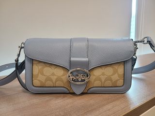 （分類：）位於 。 由 hut_chi 提交（商品編號 1288814467，圖片 1）。簡介： 。