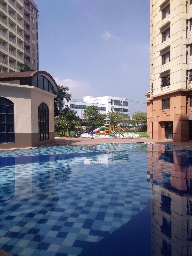 Condo Unit (Category: Apartments & Condos) located in Paranaque City. Submitted by lizaher (Listing ID 1288944250, Image 3). Description: Located in Amvel Mansions Condominium, Paranaque City Near SM Sucat, Premier Hospital, Duty Free and NAIA T1 Tower 3 Pet Friendly Free use of amenities like pool, courts and gym Room is with AC, water heater, refrigerator, induction cooker Parking is available with fee Monthly Association Fees included .