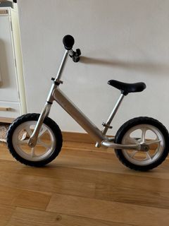 Cruzee balance bike gumtree 2025