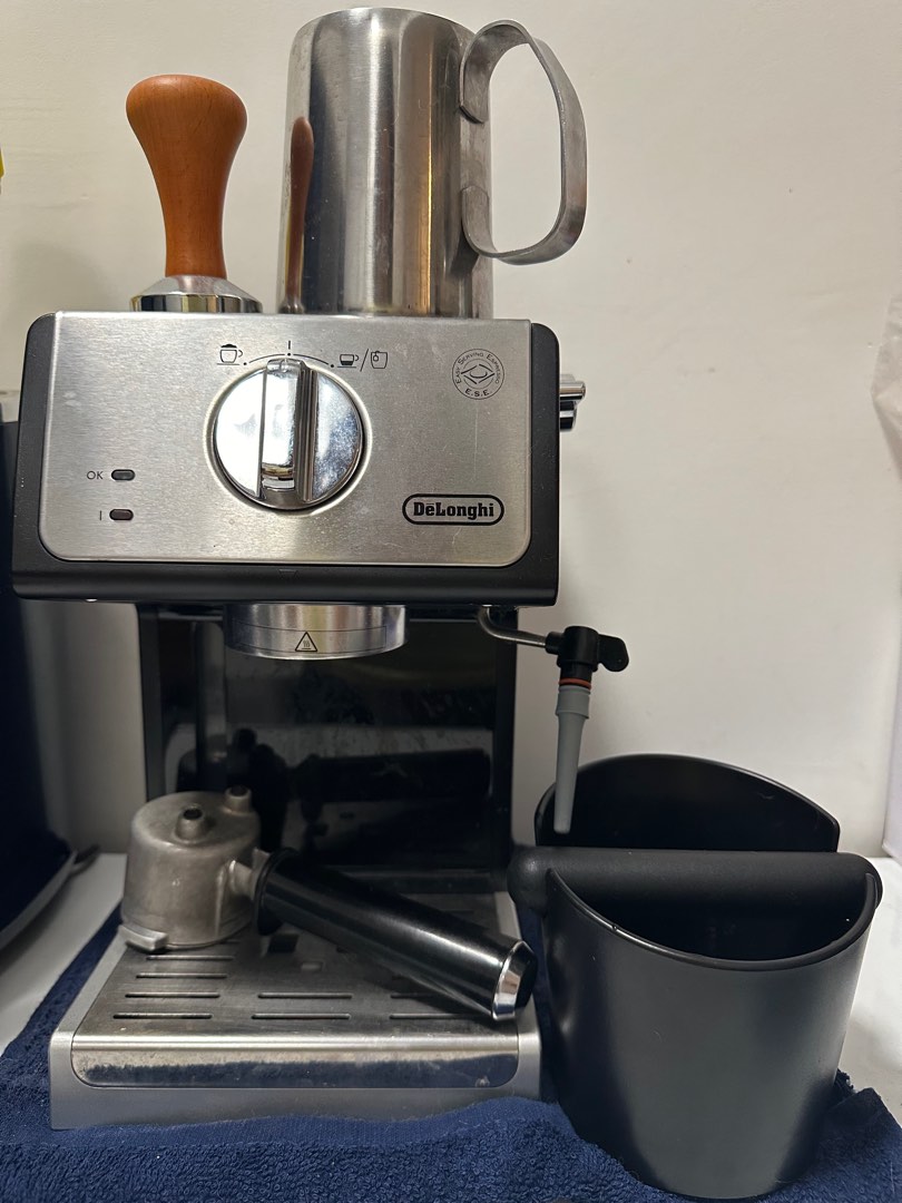 DeLonghi ECP 3531 lightly used