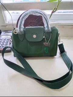 Longchamp doctors bag best sale price