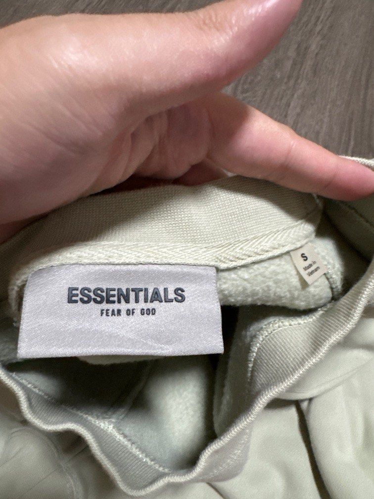 Essentials (Category: Coats, Jackets and Outerwear) located in Singapore. Submitted by alessasilva (Listing ID 1288788988, Image 3). Description: Apparently sized S but fits M .