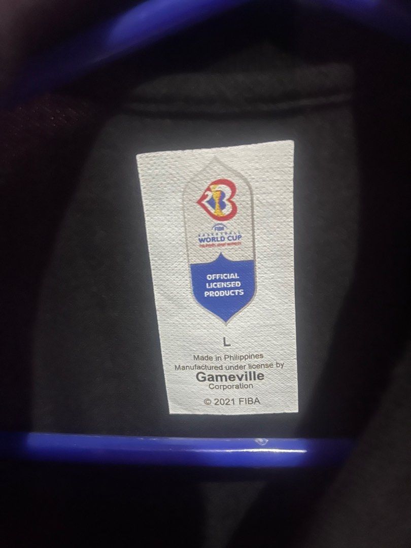 FIBA Gilas Polo Shirt (Category: Tshirts & Polo Shirts ) located in Quezon City. Submitted by authenkicks (Listing ID 1288861603, Image 3). Description: FIBA World Cup Polo Shirt Gilas Pilipinas PUSO Size Large Worn Once in Gilas vs Angola game in Araneta NEGOOOO .