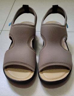 (Category: ) located in . Submitted by kwando (Listing ID 1288790414, Image 1). Description: .