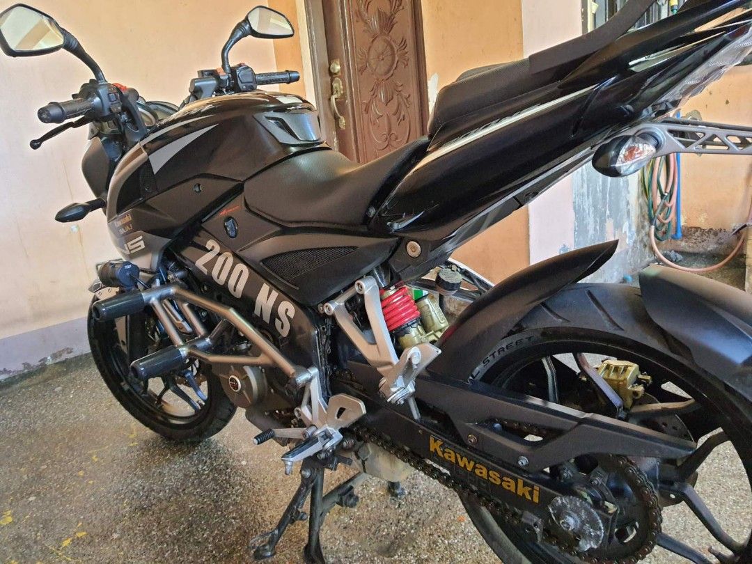 Rouser ns 200 2018 cheap