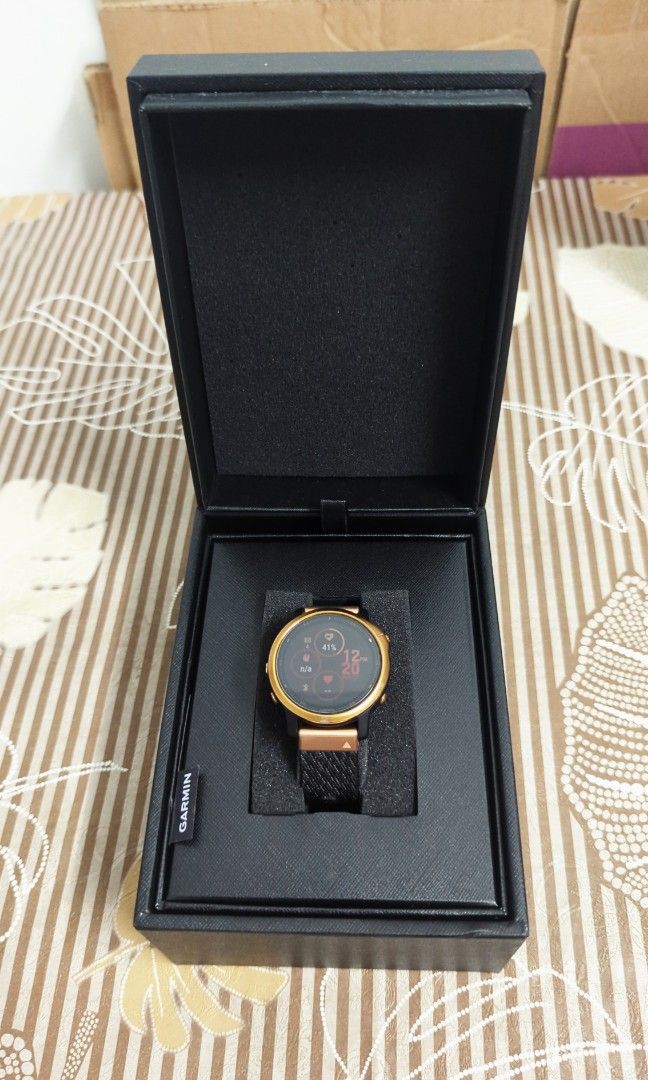 Garmin watch sales black rose gold