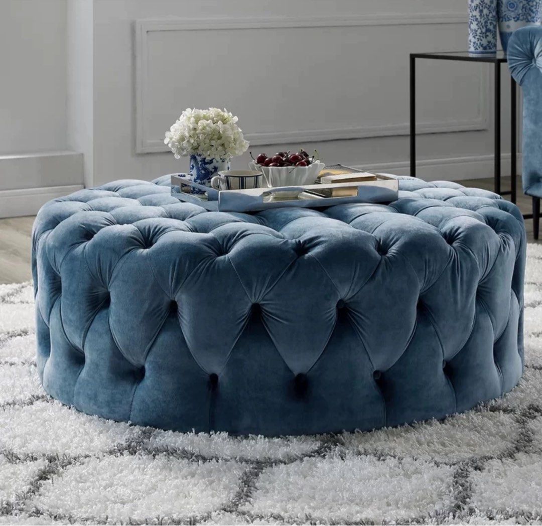 SALM Tufted velvet ottoman