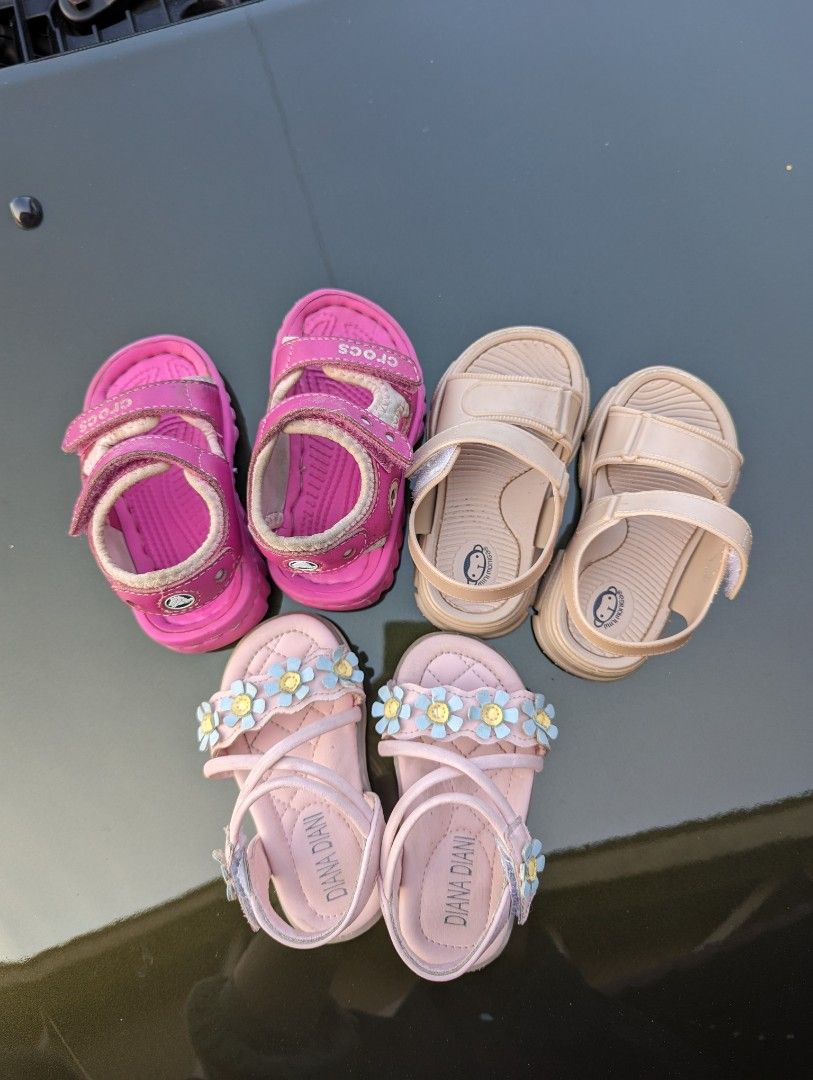 Baby girl crocs size 3 new arrivals