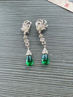 Green crystal earrings vintage costume jewelry
