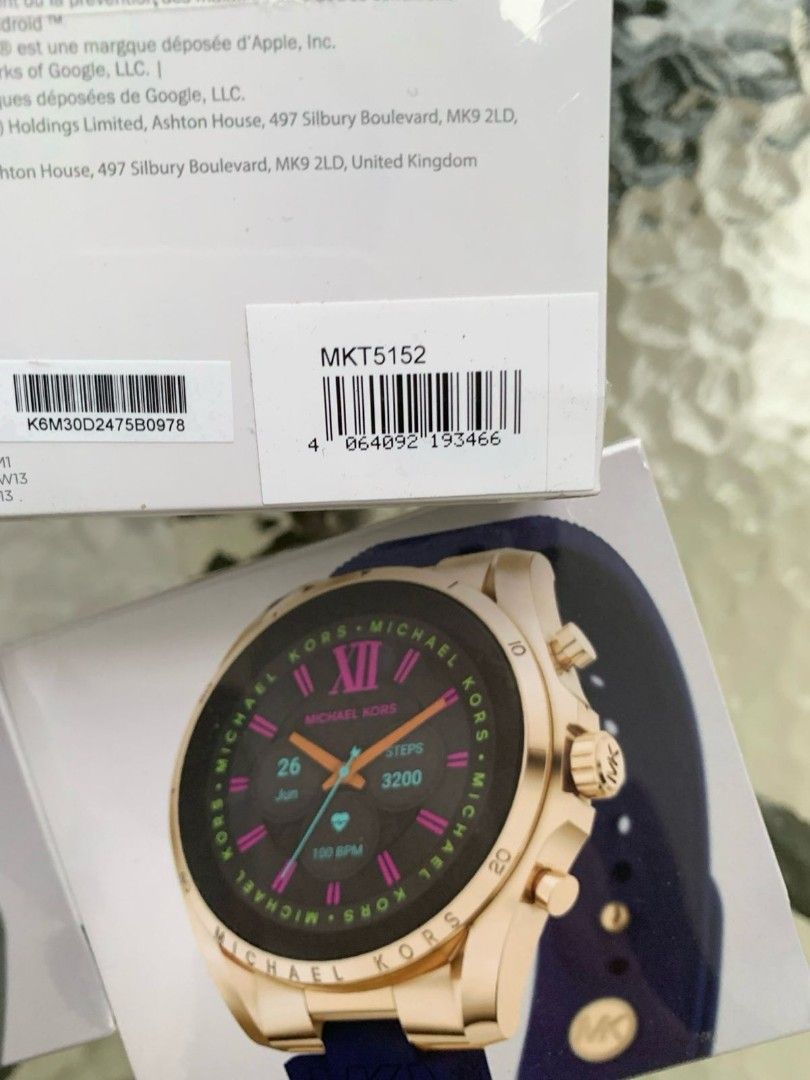 Michael kors smartwatch discount harga