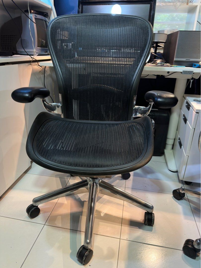 Herman miller aeron classic polish steel size c