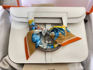（分類：）位於 。 由 connie_c210 提交（商品編號 1288843928，圖片 1）。簡介： 。