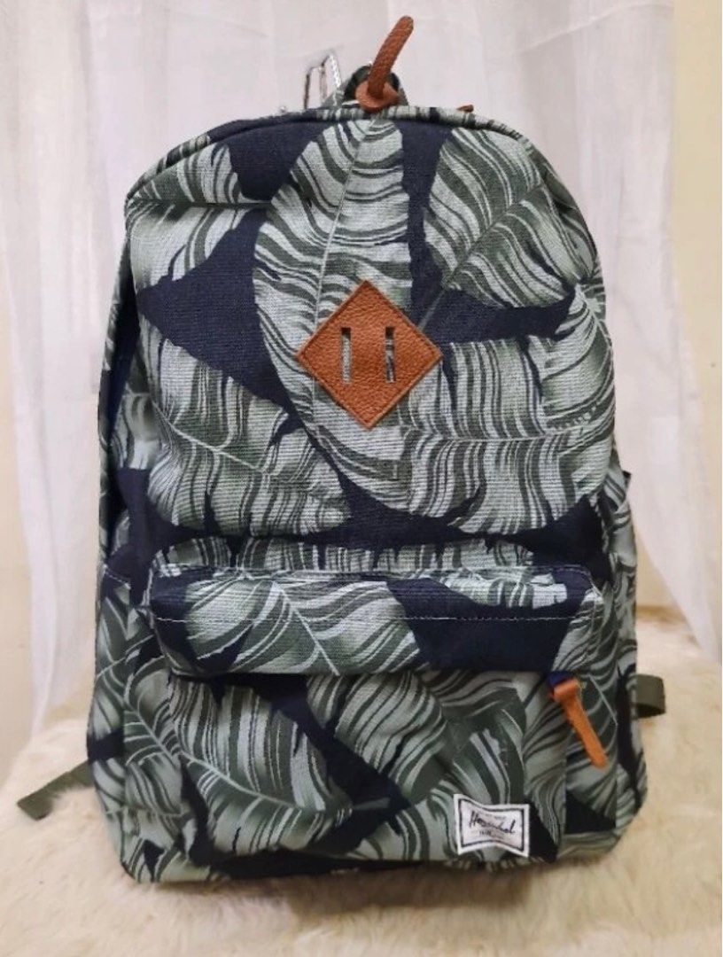 HERSCHEL LITTLE AMERICA BLACK PALM CLASSIC BACKPACK Men s Fashion Bags Backpacks on Carousell