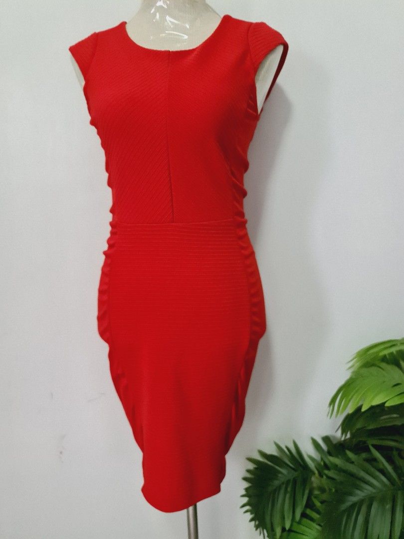 H&M branded Midi office formal event party bodycon red dress, Women's Fashion, Dresses & Sets, Dresses on Carousell H&M branded Midi office formal event party bodycon red dress, Women's Fashion, Dresses & Sets, Dresses on Carousell