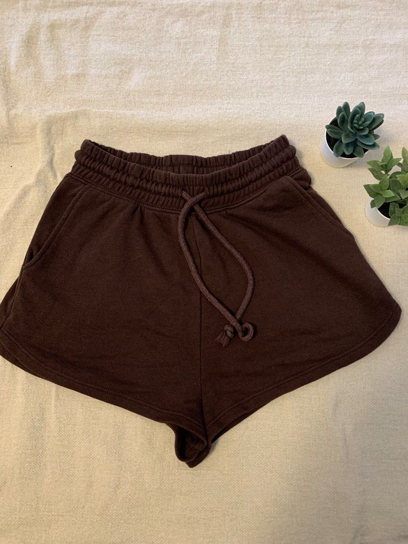 Hot Pants H M Size XXS Women s Fashion Clothes on Carousell