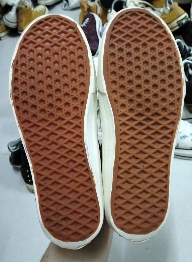 Kasut vans Women s Fashion Footwear Sneakers on Carousell