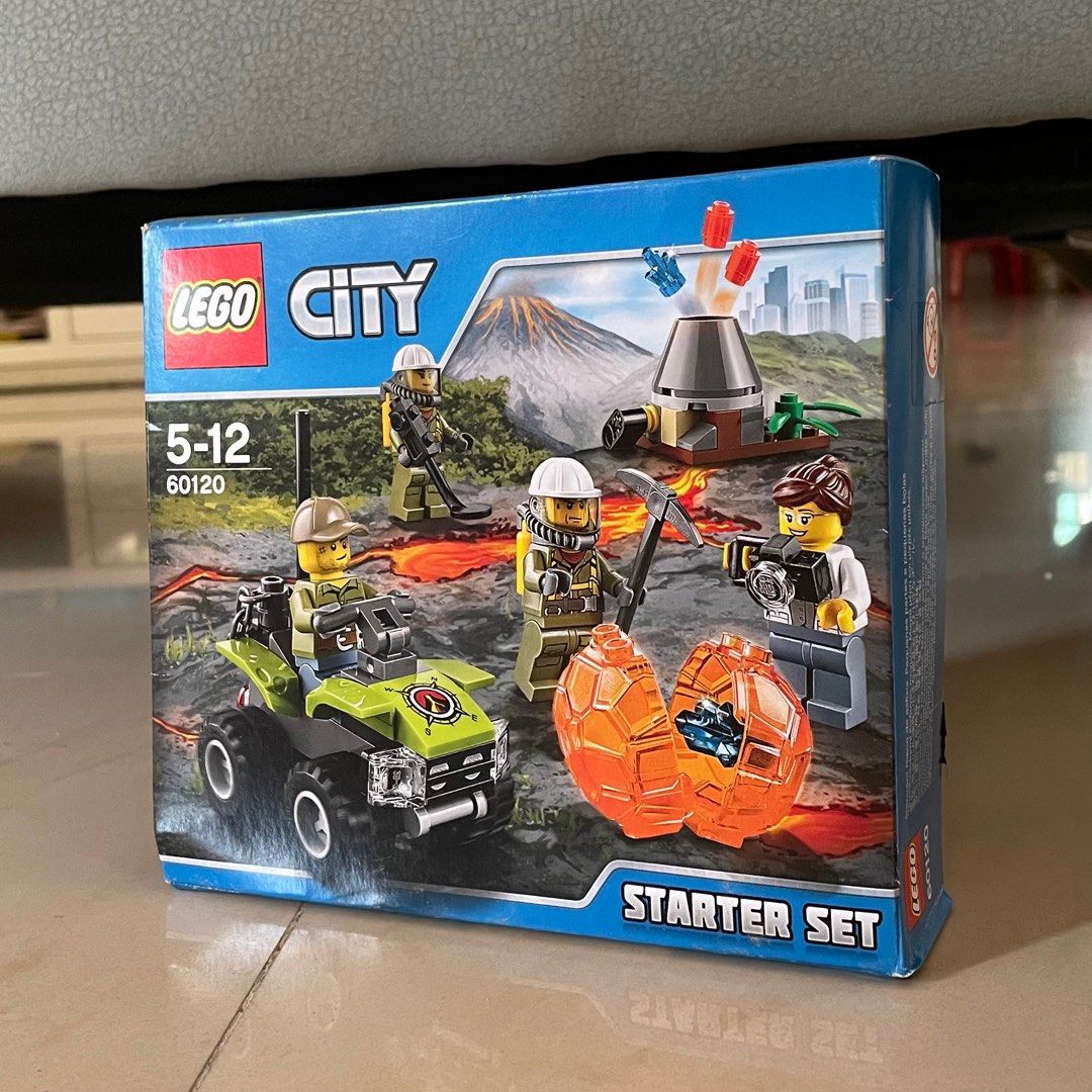 Lego city volcano starter set cheap 60120 minifigure