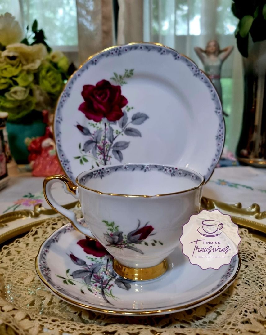 Lovely Vintage 'Roses To Remember' Tea Trio- Royal Stafford