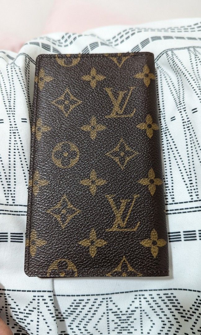 LV Passport or Addressbook case (Category: Luxury Bags & Wallets) located in Quezon City. Submitted by kkk.gubat (Listing ID 1288732523, Image 2). Description: No flaws, good as new condition Guaranteed Authentic bought directly from Japan with initials.