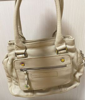 （分類：）位於 。 由 nyeung25 提交（商品編號 1288703406，圖片 1）。簡介： 。