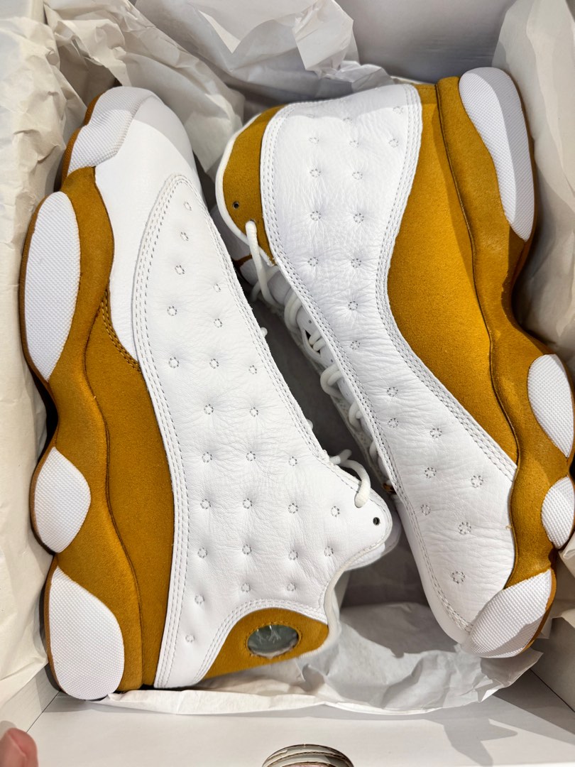 Wheat and black best sale jordan 13