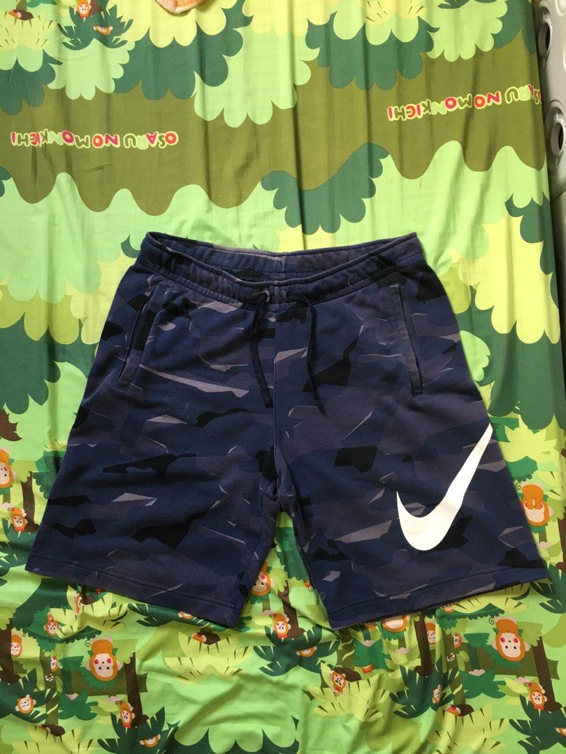 Nike alumni camo shorts clearance