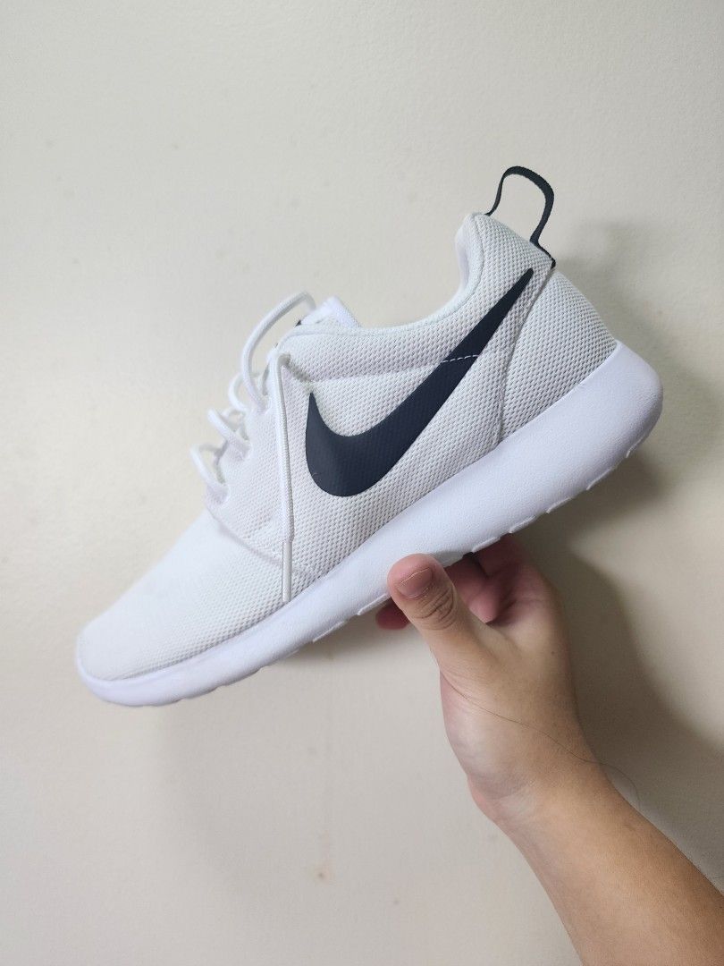 Nike roshe one hot sale white with black swoosh