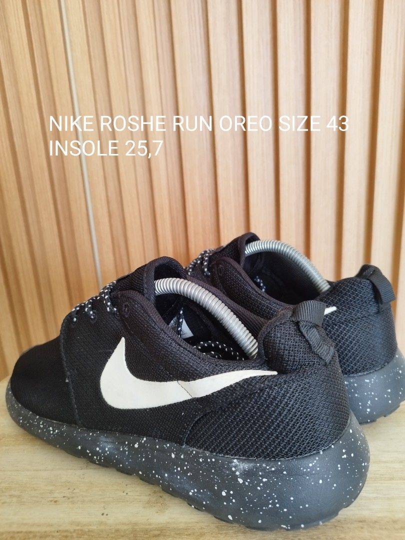 Nike oreo roshe run best sale