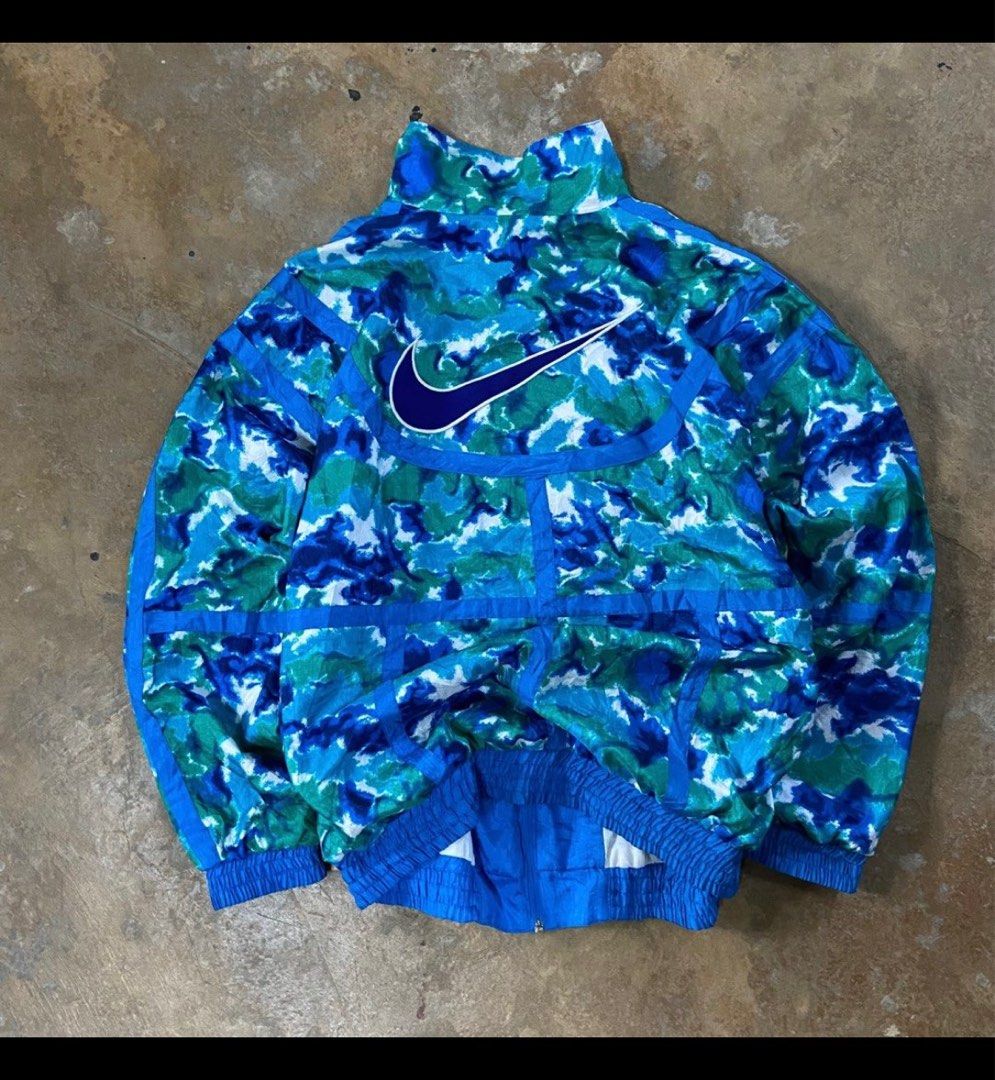 Nike swoosh camo jacket new arrivals