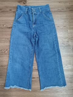 (Category: ) located in . Submitted by mybajupreloved (Listing ID 1288712270, Image 1). Description: .