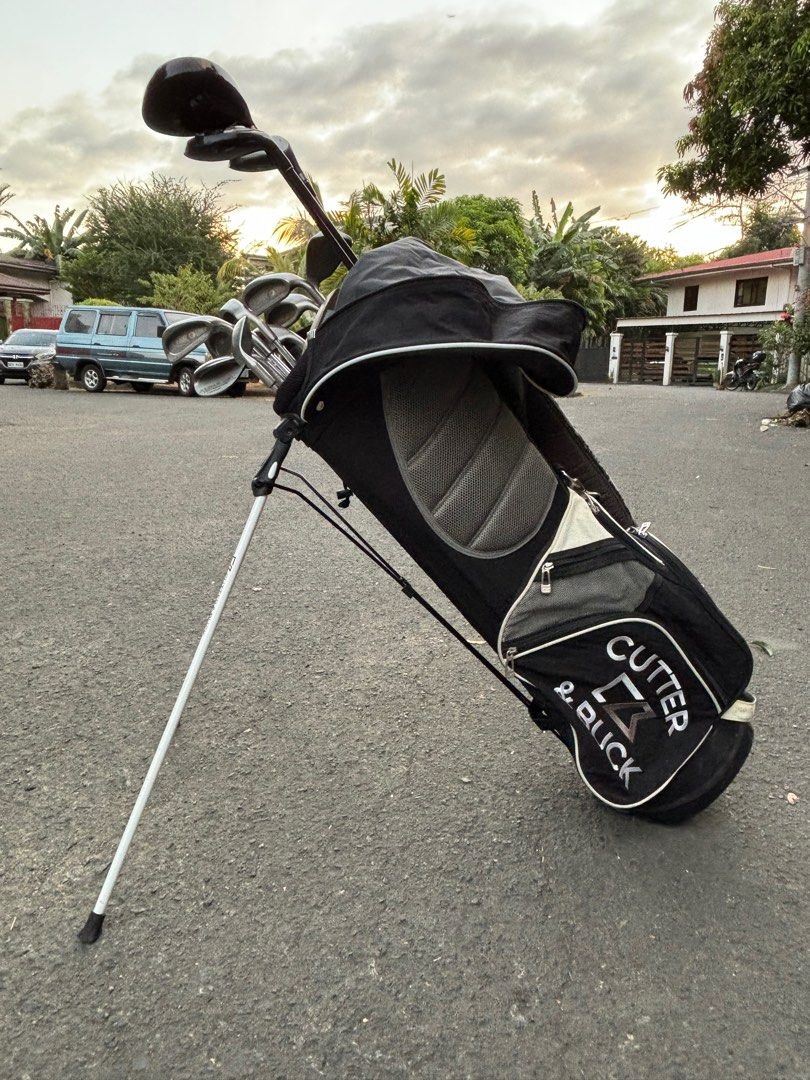 Ping Eye 2 Golf Set for Beginners (Category: Golf) located in Manila. Submitted by eclipse58 (Listing ID 1288819591, Image 1). Description: COMPLETE Ping Eye 2 Golf Set ✅️ 4-9 Irons, Sand Wedge & Pitching Wedge ✅️ Royal Weapon Driver, 3 & 5 Woods ✅️ Ping Putter & Cutter Buck Golf Bag ✅️ Original Ping Steel Shaft & Grips ✅️ Very good condition & NO ISSUES Selling Price: 10,500 Location: Quezon City.