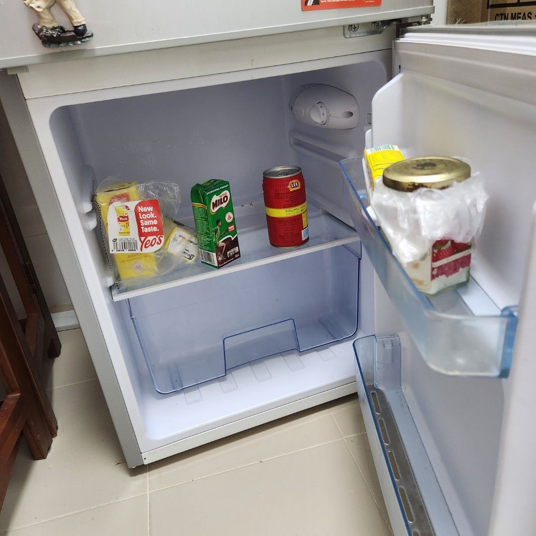 Powerpac hotsell bar fridge