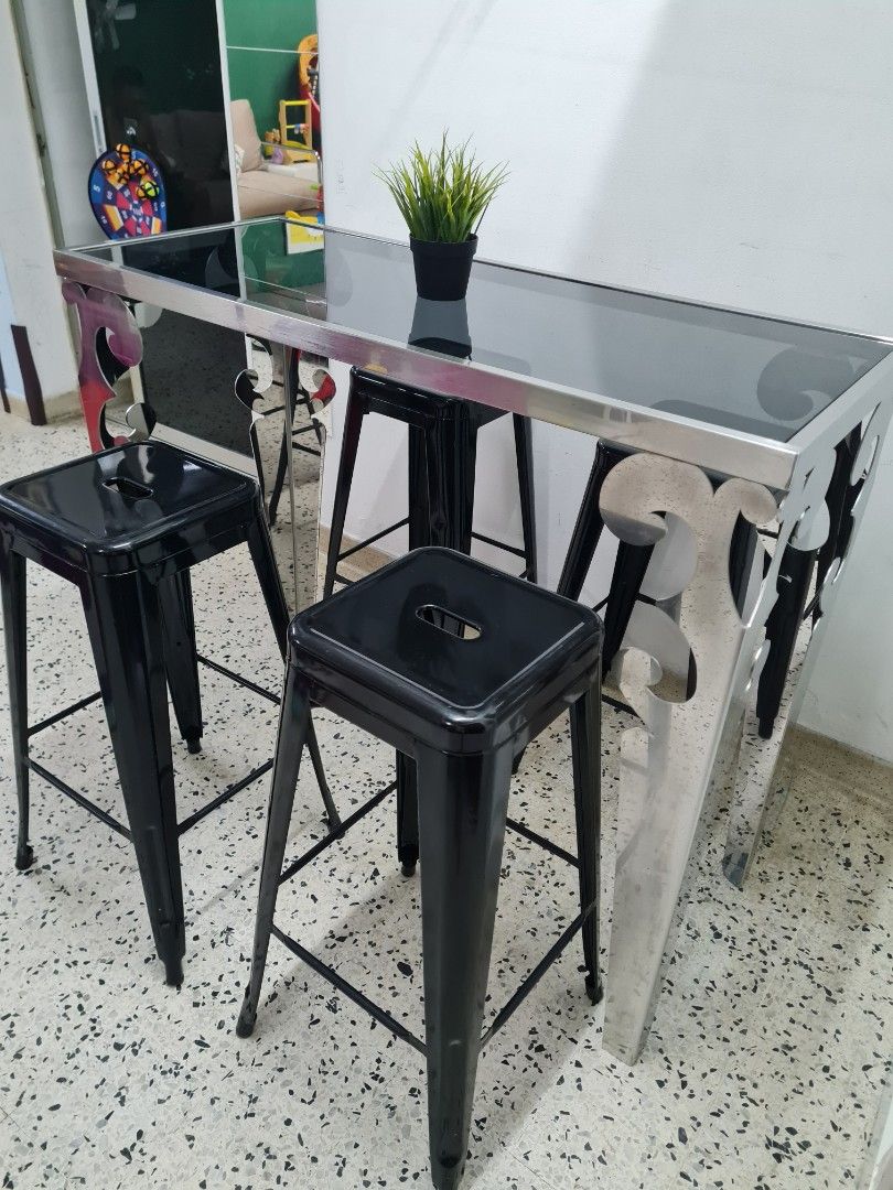 Jokkmokk bar table hotsell and 4 bar stools