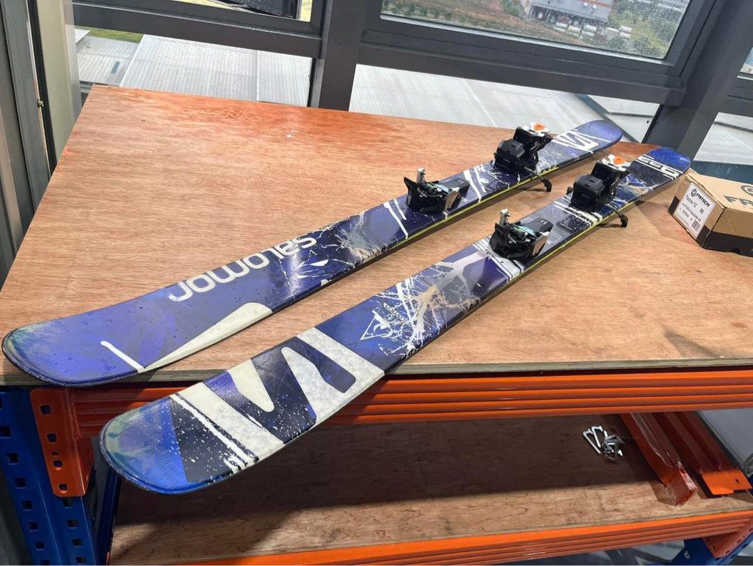 Salomon q98 skis top