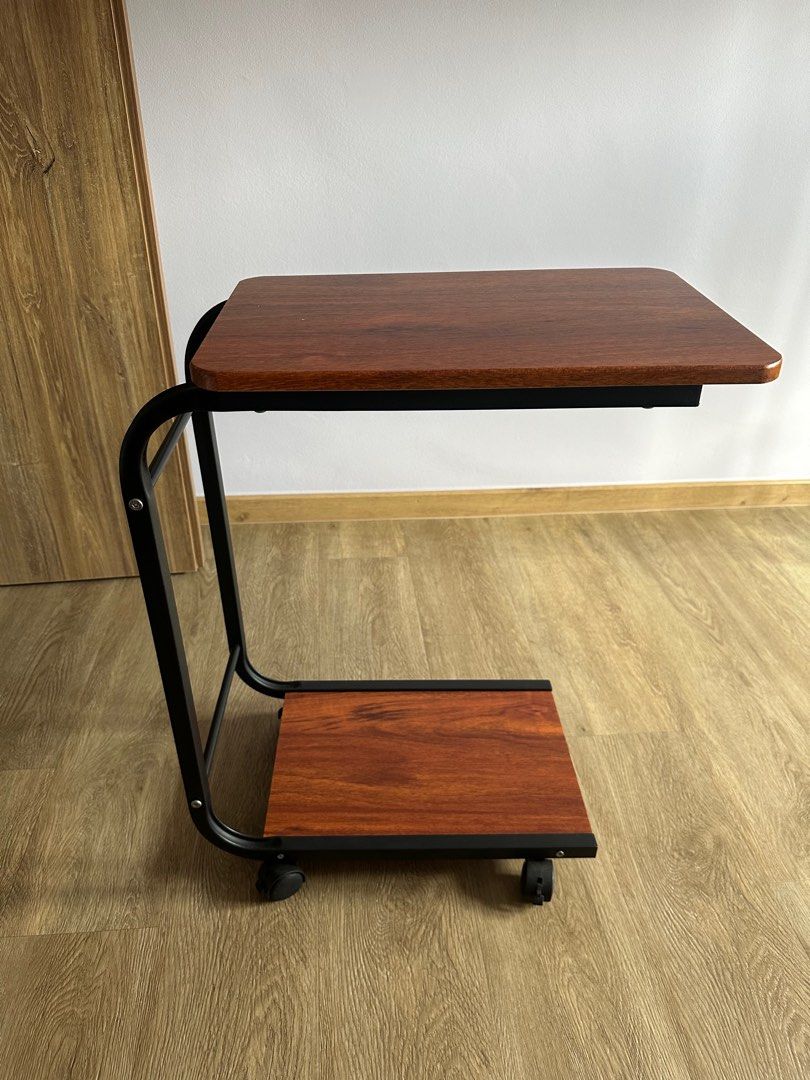 Side Table (Category: Other Home Furniture) located in Singapore. Submitted by warmtiger.79db47 (Listing ID 1288735741, Image 1). Description: .