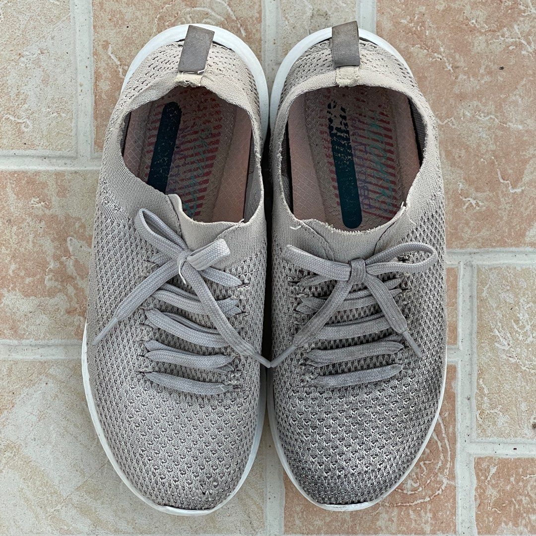 Skechers ultra flex online 6.5