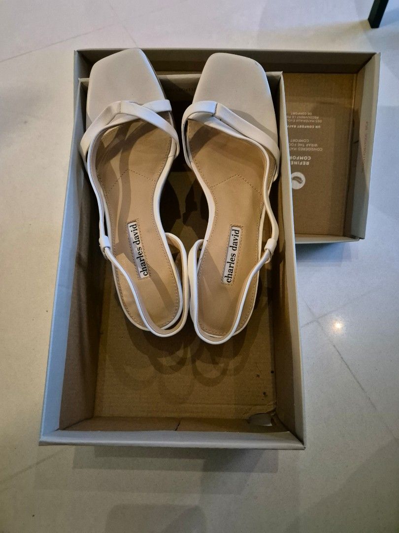 White t strap best sale sandals