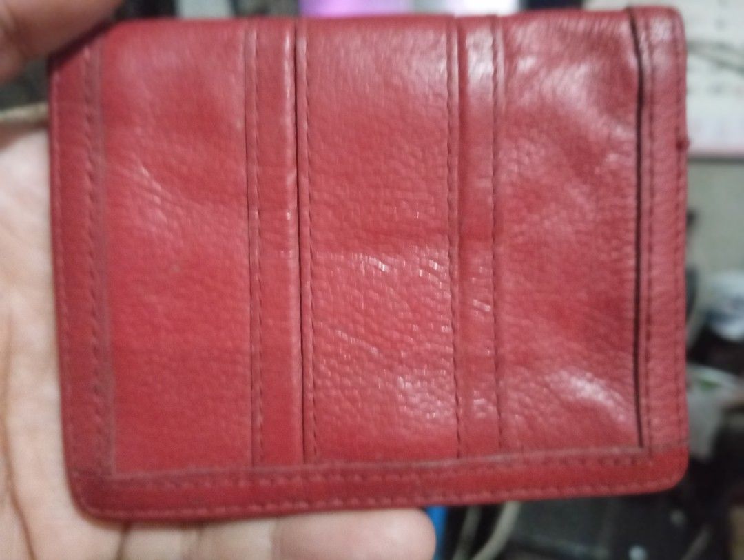 Vintage Mulberry Card Holder (Category: Luxury Bags & Wallets) located in Iligan City. Submitted by ileganteph (Listing ID 1288863957, Image 2). Description: Excellent Condition Genuine Leather.