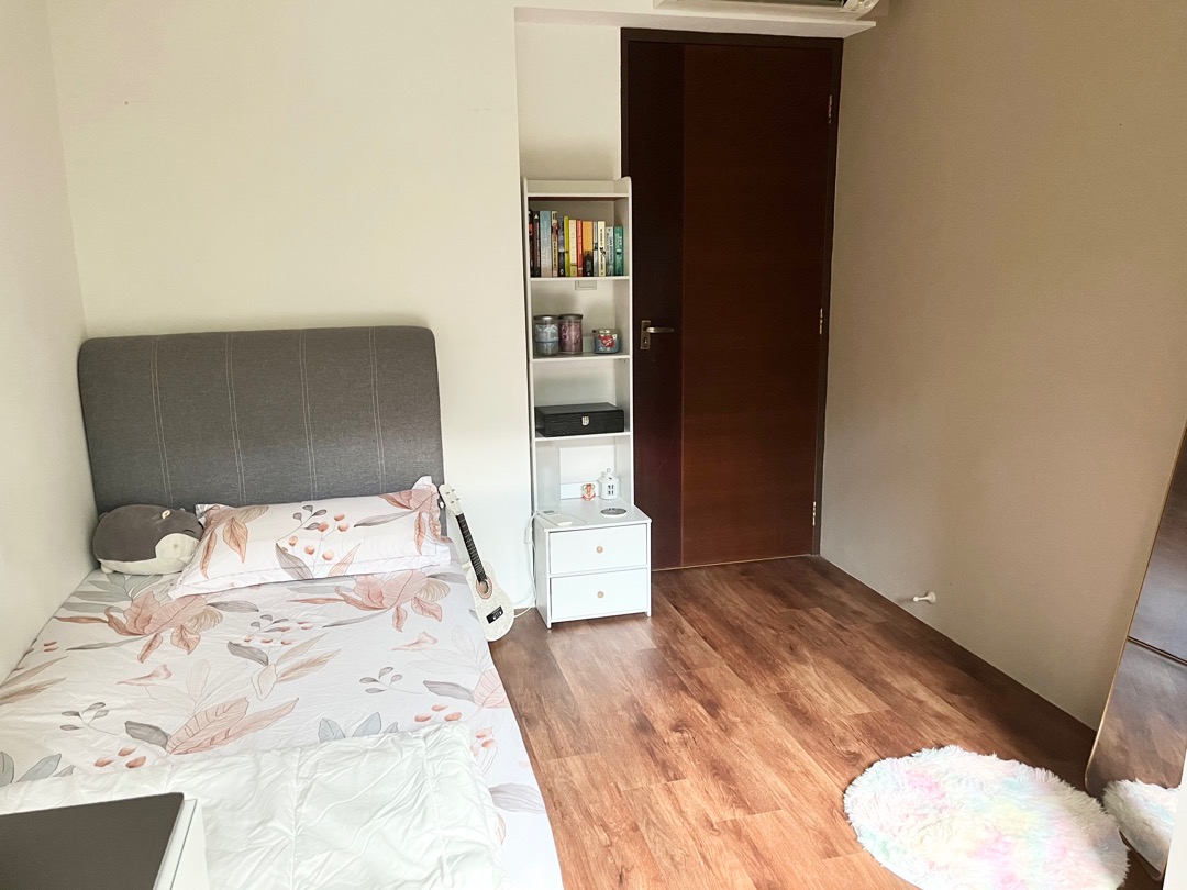 (Category: ) located in . Submitted by vedika26 (Listing ID 1288801584, Image 1). Description: .