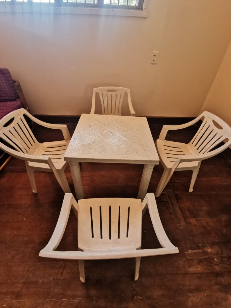 Uratex table and sale chair