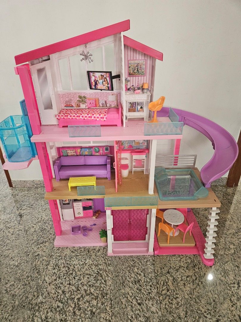 Used Barbie Dreamhouse Dollhouse with Lift