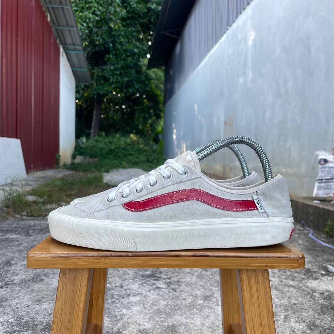 Vans black best sale ball white red